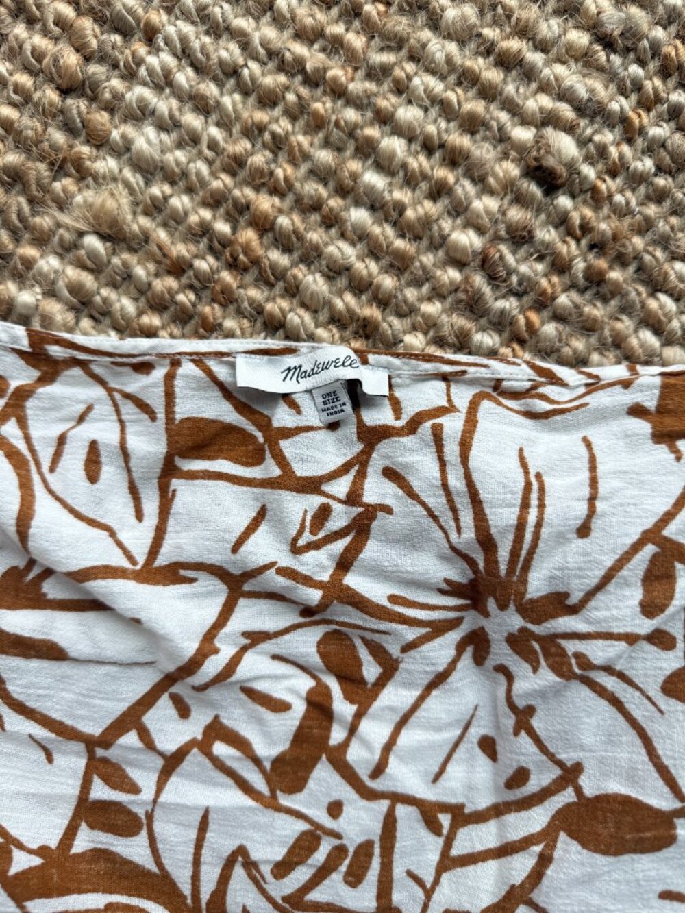 Madewell Crinkle Cotton Sarong in Abstract Flora - One Size - Picture 7 of 7